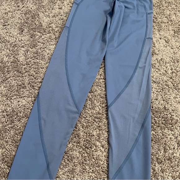 {offline by aerie} goals workout leggings with mesh side details and pockets - Picture 7 of 9